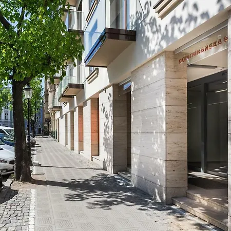 Liza Lux I Old Town Daire *