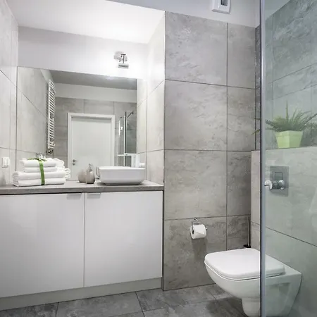 Liza Lux I Old Town Daire