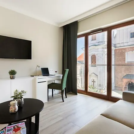 Liza Lux I Old Town ポズナン